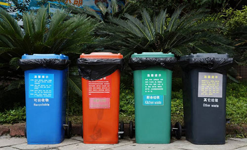 實(shí)行分類數(shù)十年，廈門居民仍對分類垃圾桶“分不清”？