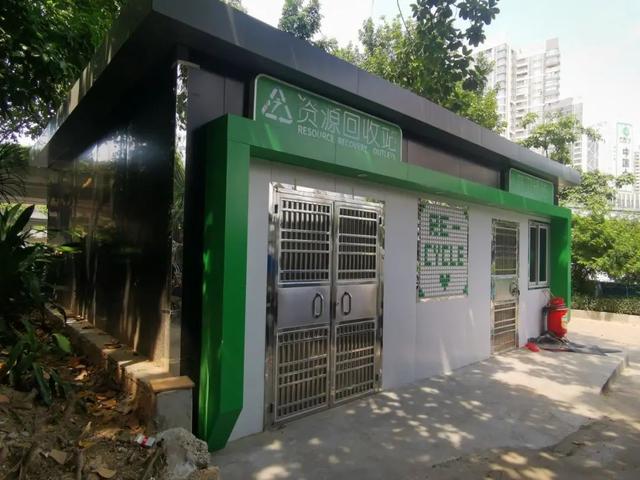 生活垃圾分類(lèi)看廣州的垃圾投放點(diǎn)深圳的不銹鋼桶罩