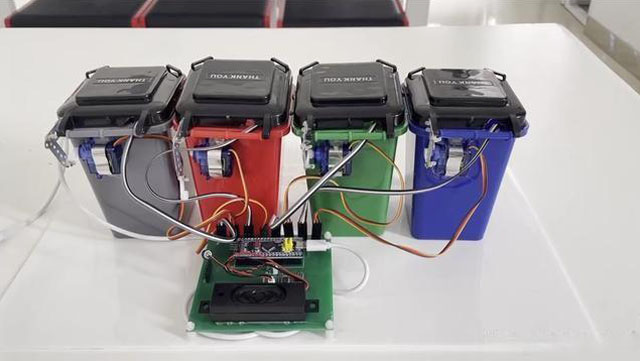 陜西學生開發(fā)分類垃圾桶語音識別對應(yīng)桶蓋自動打開